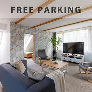 Apartament Vousata Dama - Ps3 - Parking Free, Praga