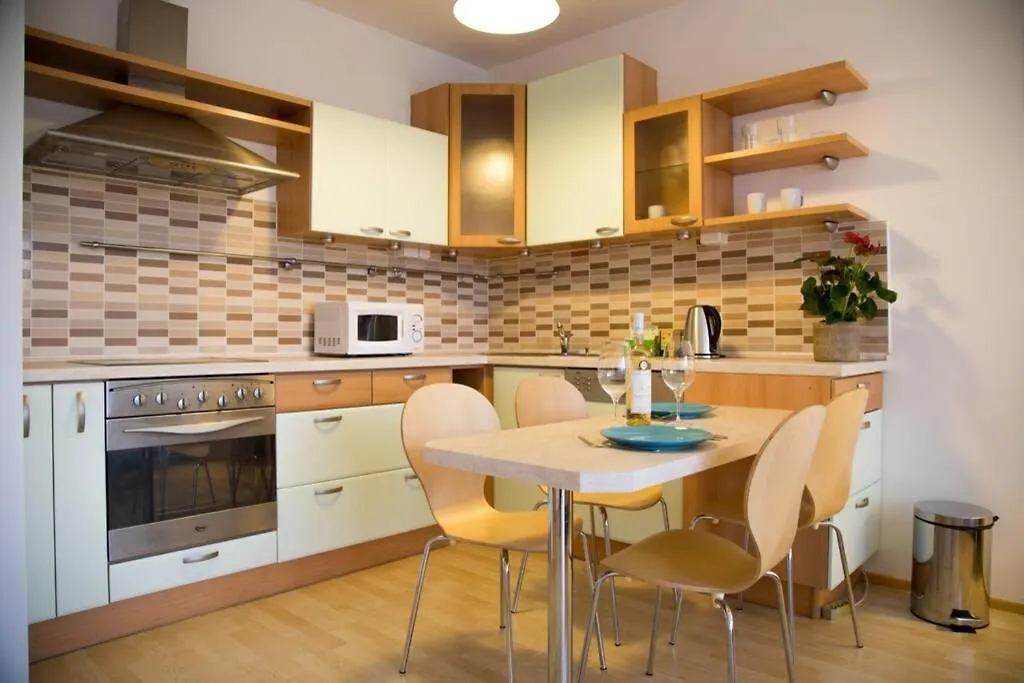 Modern Apartments - Airport 8Mins Prague 0*,  Czech Republic